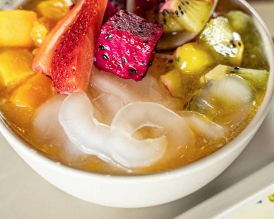 Mixed Fruit and Bean Curd 鮮雜果豆腐花
